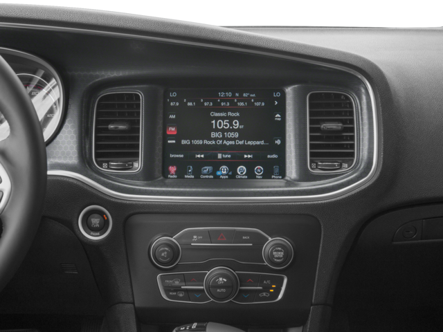 2016 Dodge Charger SXT photo 4