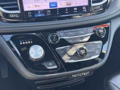 2024 Chrysler Pacifica Hybrid S Appearance Pkg