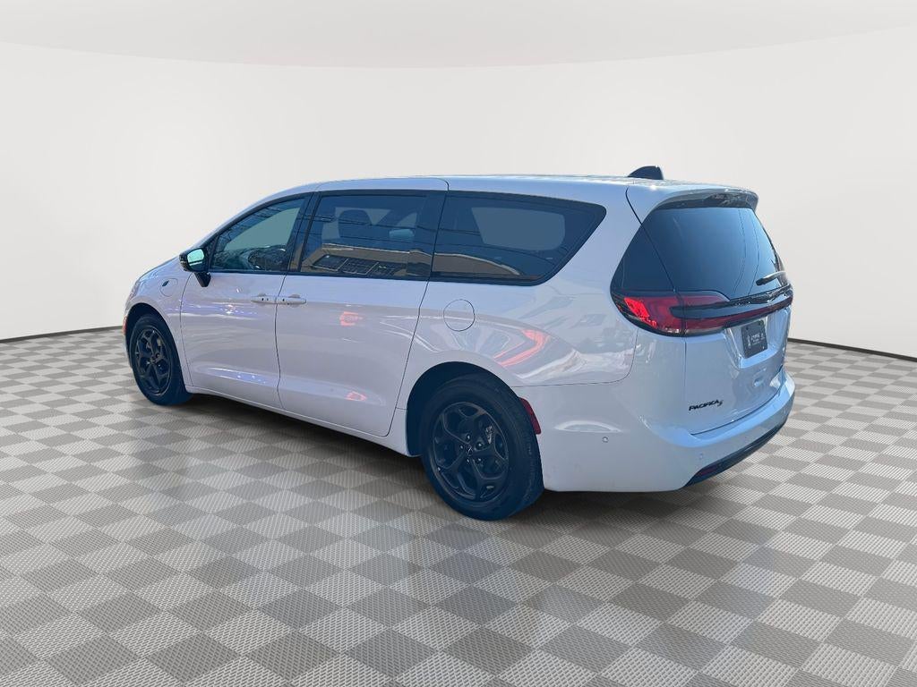 2024 Chrysler Pacifica Hybrid S Appearance Pkg