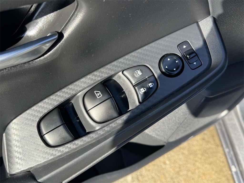 2022 Nissan Sentra SV Xtronic CVT