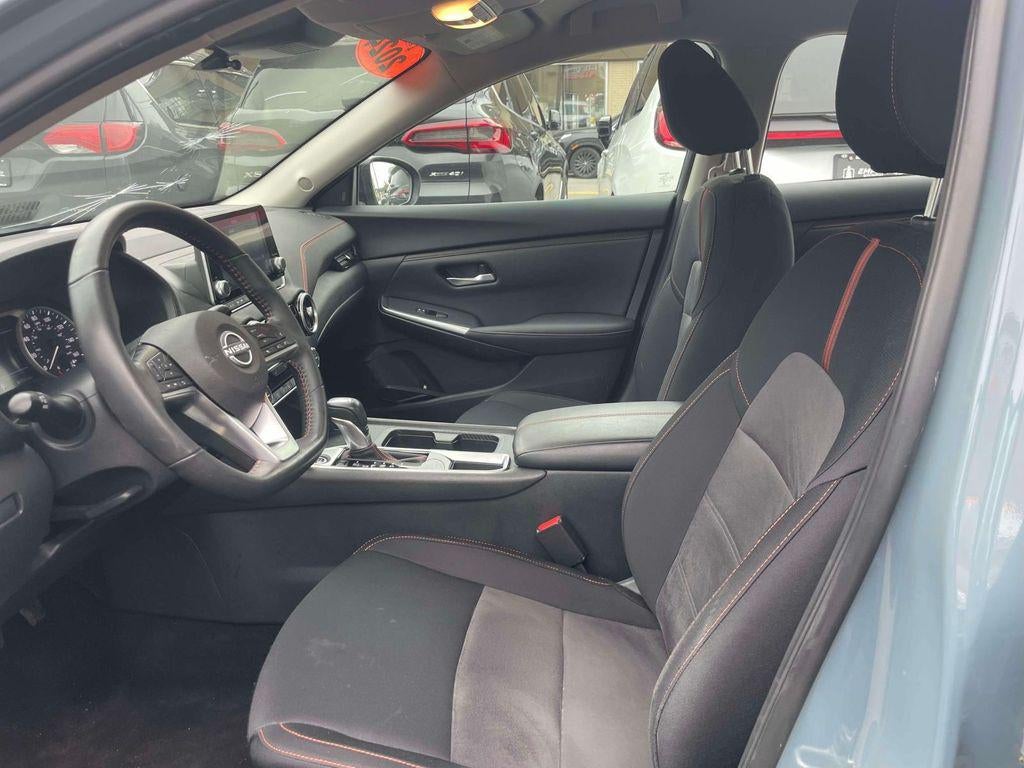 2024 Nissan Sentra SR Xtronic CVT