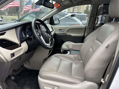 2019 Toyota Sienna XLE 7 Passenger
