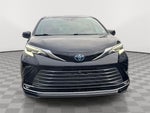 2023 Toyota Sienna Platinum
