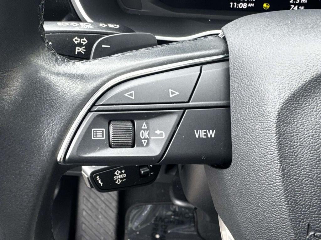 2024 Audi Q3 Premium 45 TFSI S line quattro Tiptronic