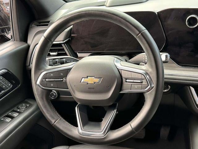 2025 Chevrolet Suburban LT