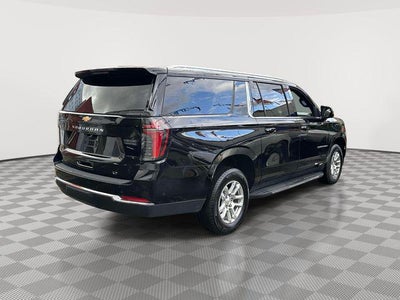2025 Chevrolet Suburban LT
