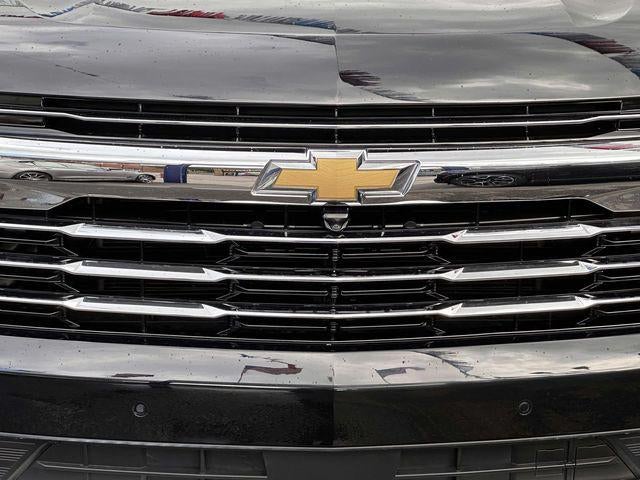2025 Chevrolet Suburban LT