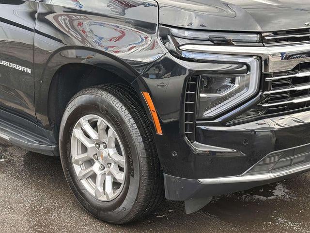 2025 Chevrolet Suburban LT