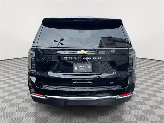 2025 Chevrolet Suburban LT
