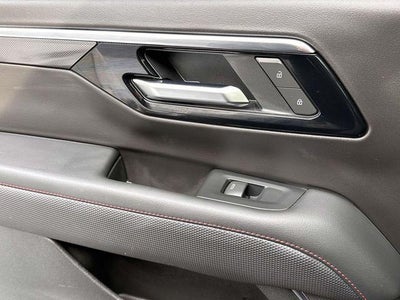 2025 Chevrolet Suburban 4WD RST