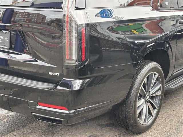 2025 Cadillac Escalade ESV Sport