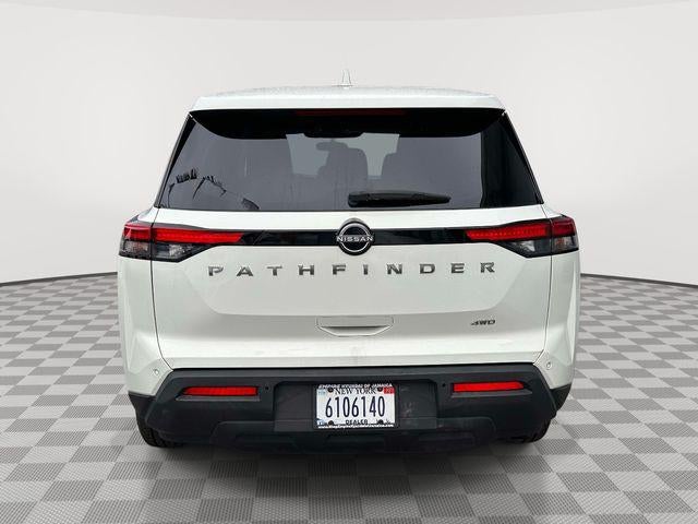 2022 Nissan Pathfinder S
