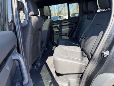 2025 Land Rover Defender 110 S