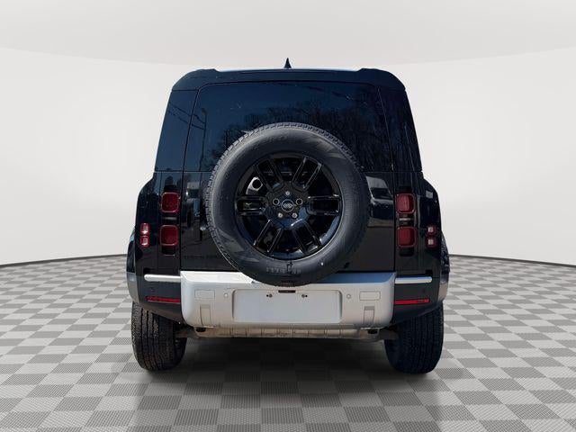 2025 Land Rover Defender 110 S