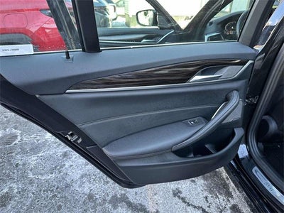 2023 BMW 530 i xDrive