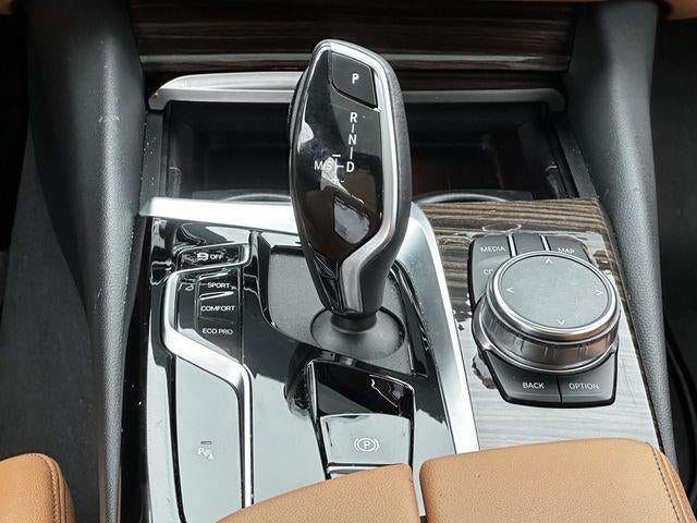 2023 BMW 530 530i xDrive