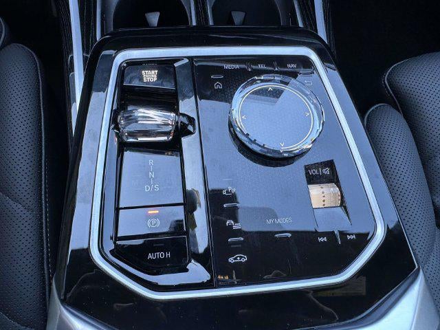 2026 BMW 740i 740i xDrive