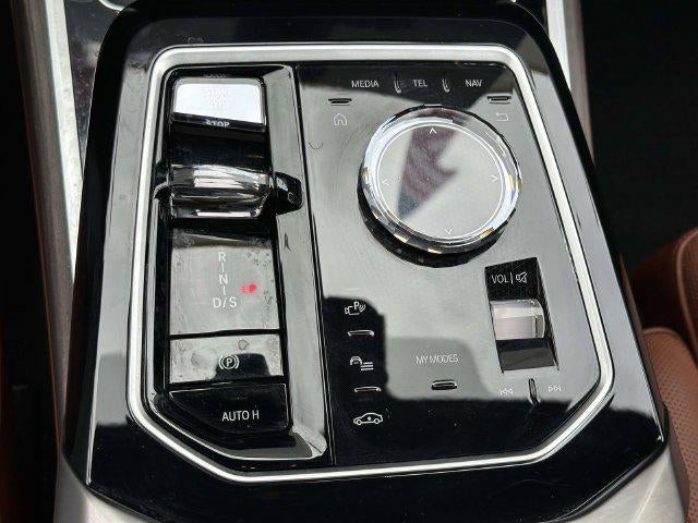 2023 BMW 760 760i xDrive