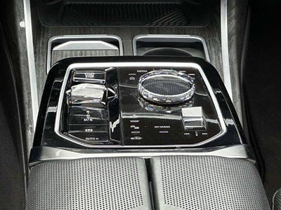 2023 BMW 760 760i xDrive
