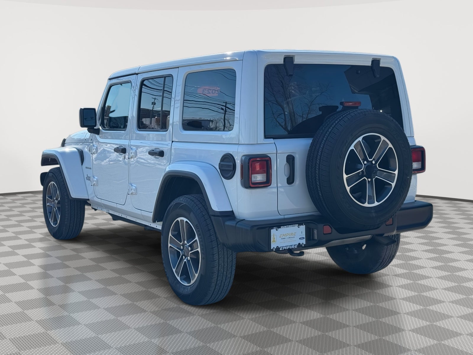 2023 Jeep Wrangler 4-Door Sahara 4x4
