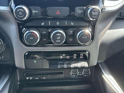 2019 RAM 1500 Big Horn/Lone Star Crew Cab 4x4 57' Box