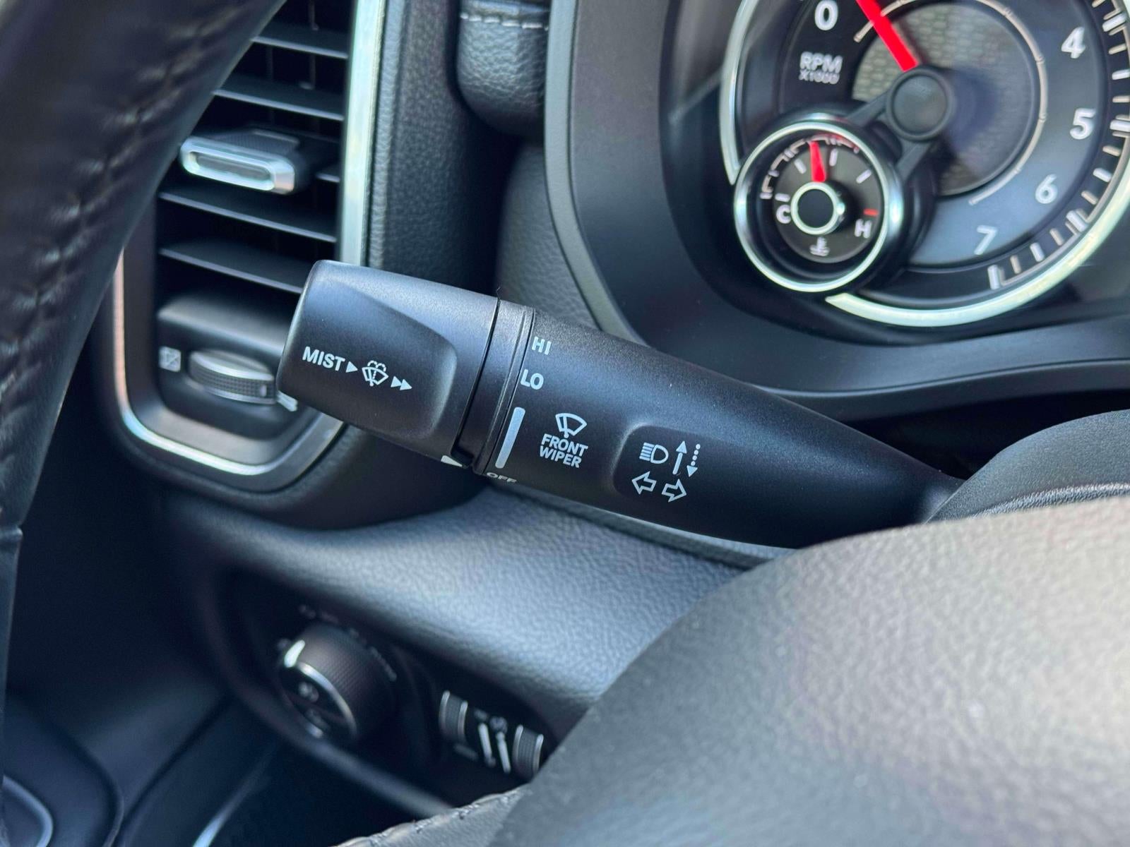 2021 RAM 1500 Laramie Crew Cab 4x4 57' Box