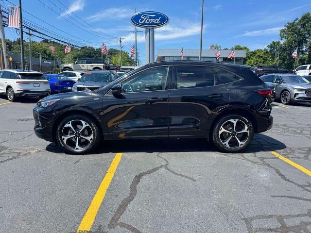 2023 Ford Escape ST-Line Elite