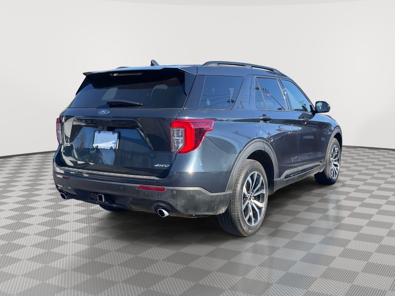 2022 Ford Explorer ST-Line