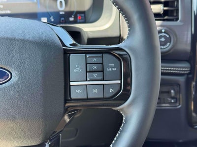 2025 Ford F-150 Lightning Platinum