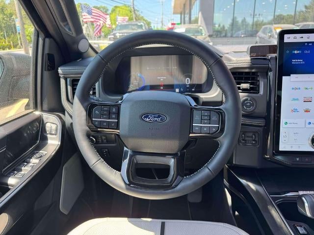 2025 Ford F-150 Lightning Platinum