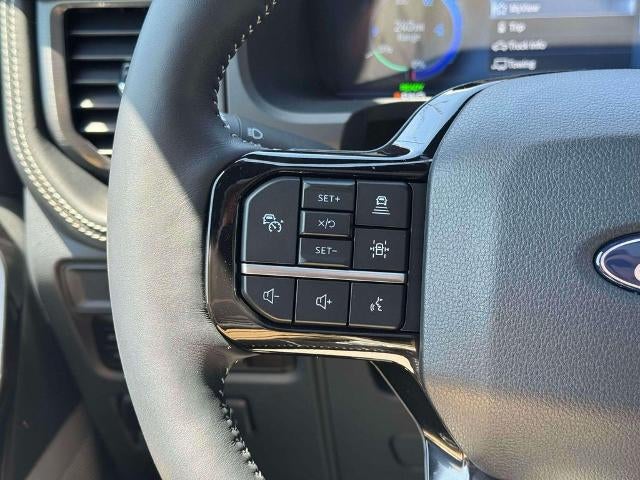 2025 Ford F-150 Lightning Platinum