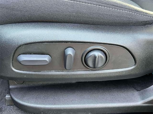 2023 Chevrolet Traverse FWD LT Cloth