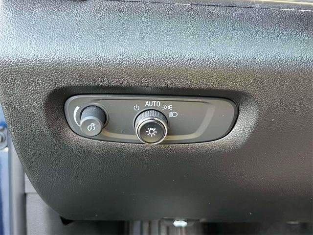 2023 Chevrolet Traverse FWD LT Cloth