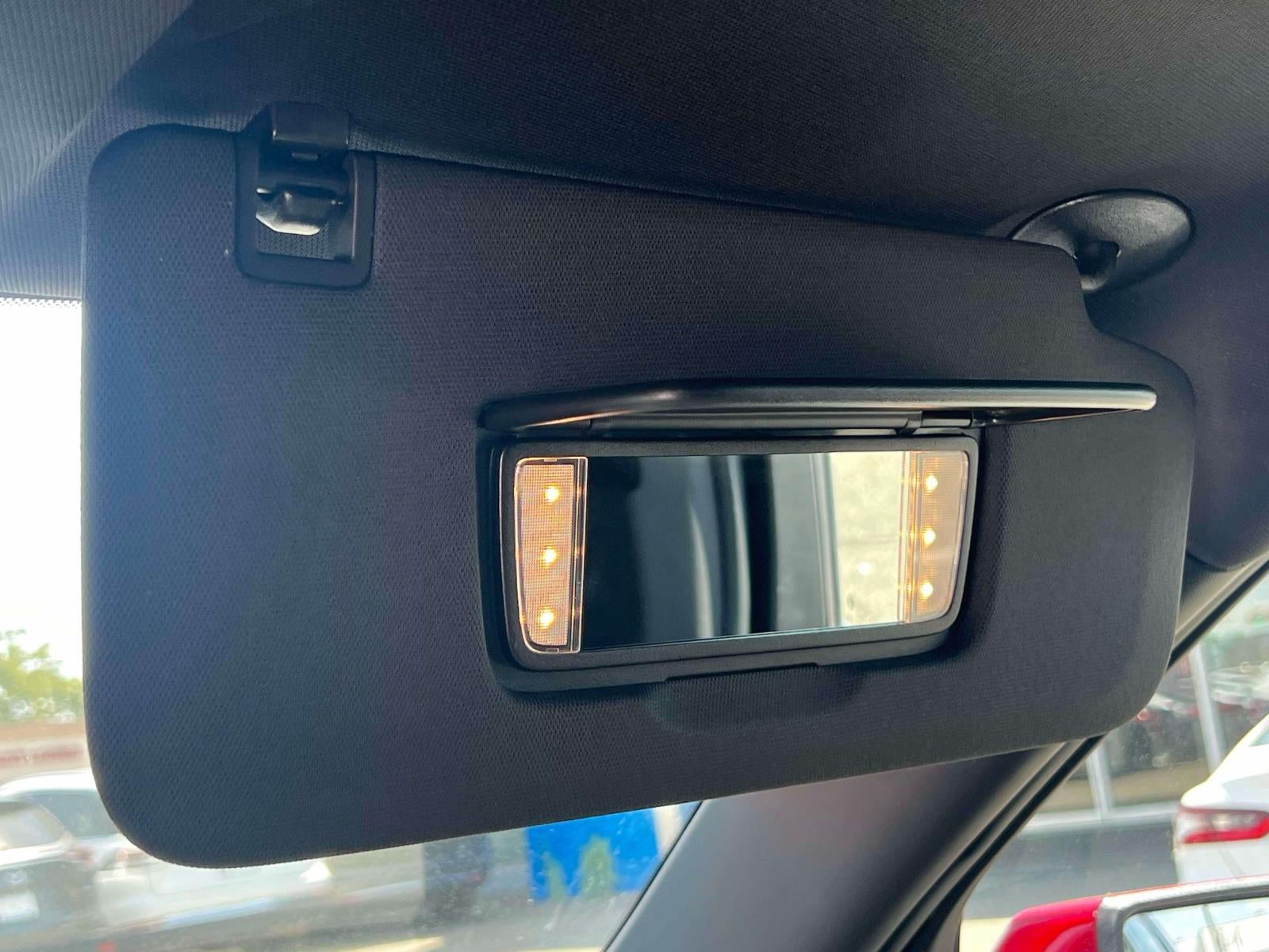 2023 Chevrolet Traverse AWD LT Leather
