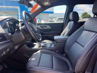 2023 Chevrolet Traverse AWD LT Leather