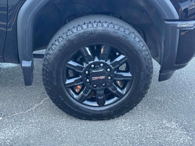 2025 GMC Sierra 2500HD Crew Cab, Standard Bed, AT4, 4WD
