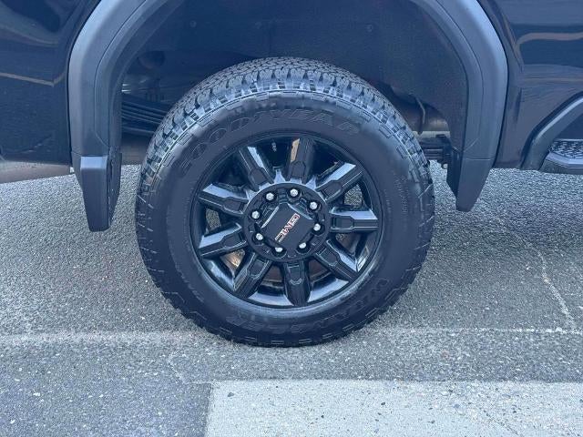 2025 GMC Sierra 2500HD Crew Cab, Standard Bed, AT4, 4WD