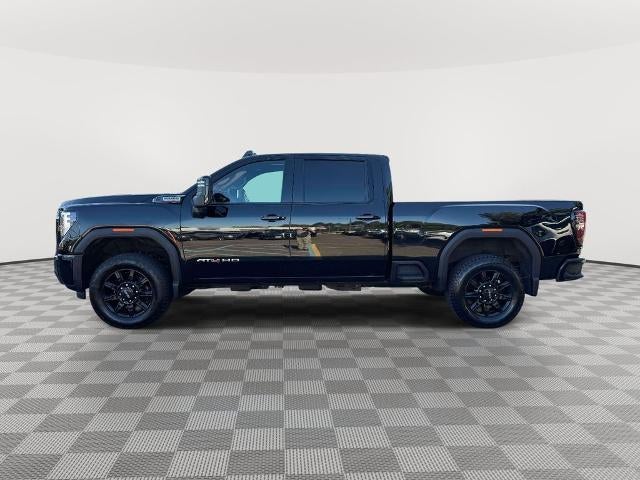 2025 GMC Sierra 2500HD Crew Cab, Standard Bed, AT4, 4WD