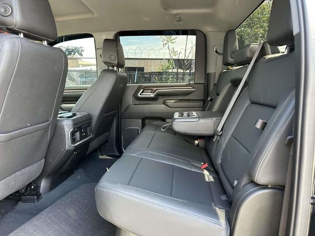 2024 GMC Sierra 3500HD 4WD Crew Cab Standard Bed SLT