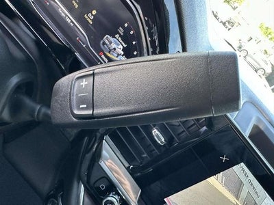 2024 GMC Sierra 3500HD 4WD Crew Cab Standard Bed SLT