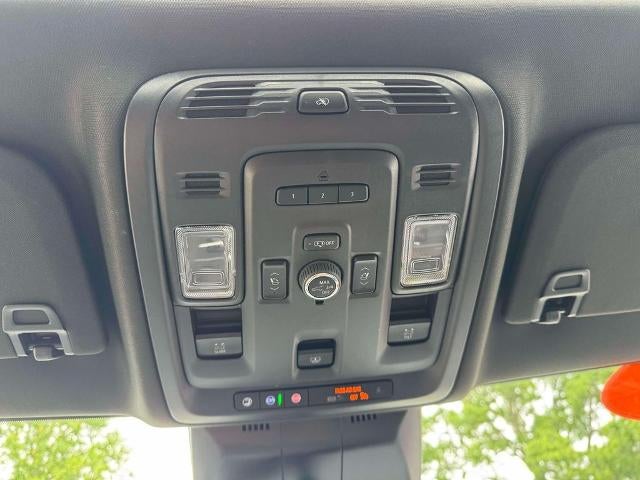 2023 Cadillac Escalade 4WD Premium Luxury
