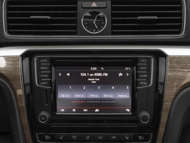 2017 Volkswagen Passat 1.8T SE