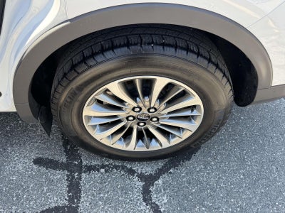 2022 Lincoln Nautilus Standard