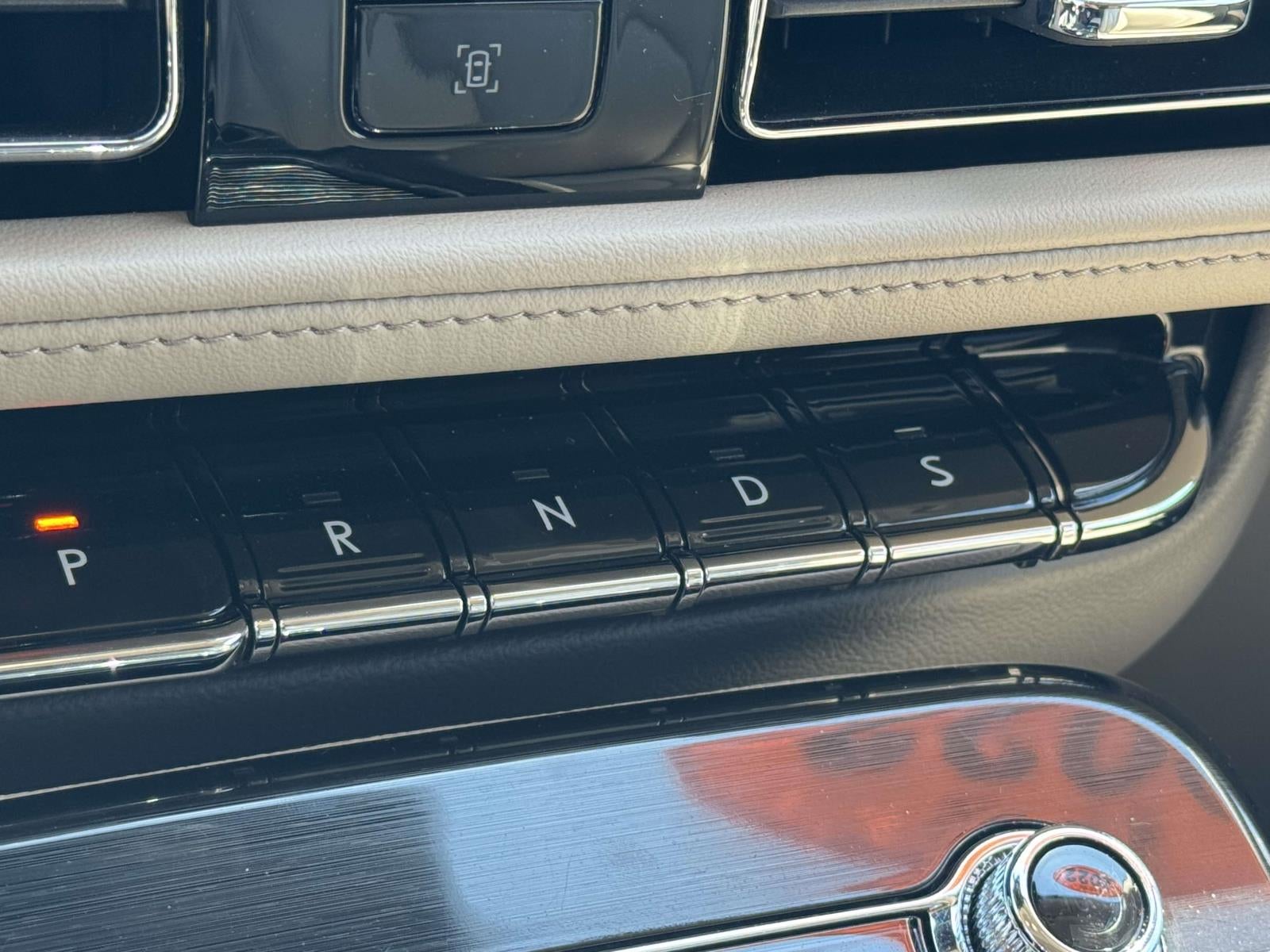 2022 Lincoln Nautilus Standard
