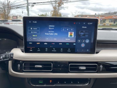 2022 Lincoln Nautilus Reserve