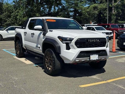 2025 Toyota Tacoma Hybrid Trailhunter
