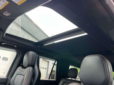 2024 Lincoln Navigator Black Label