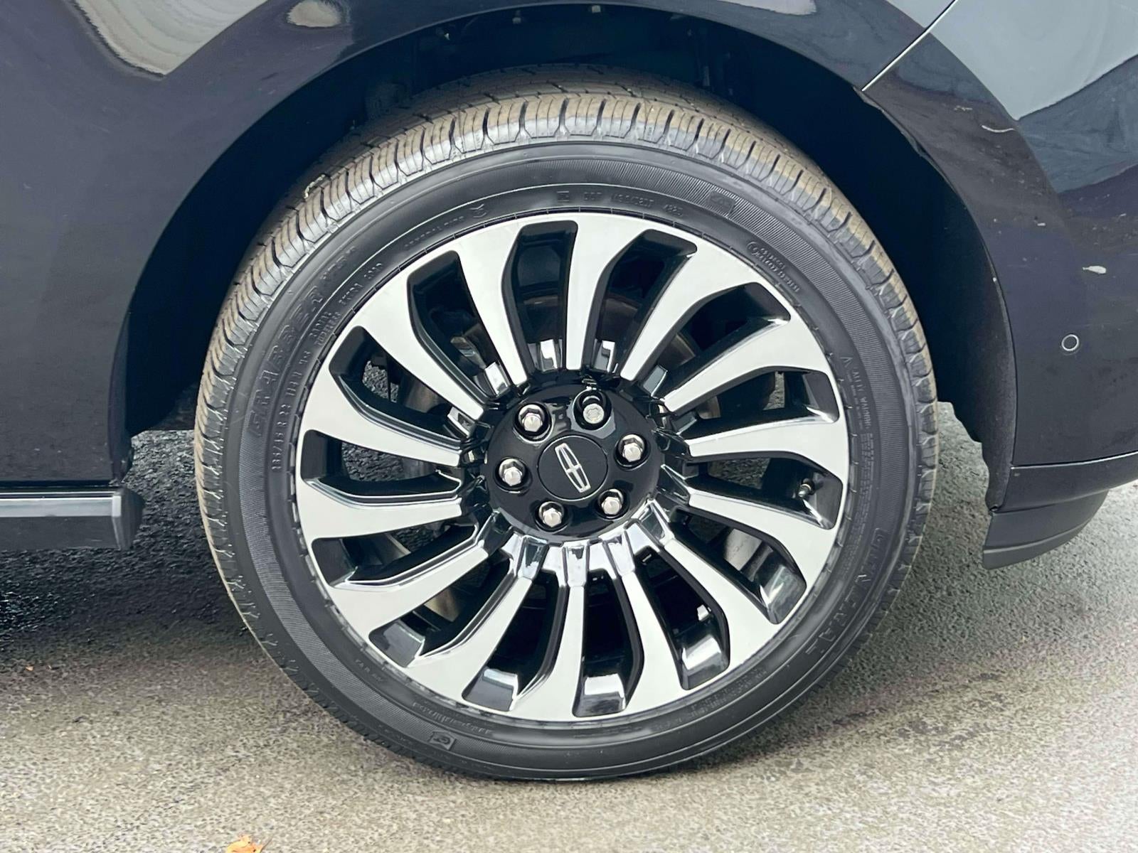 2024 Lincoln Navigator Black Label