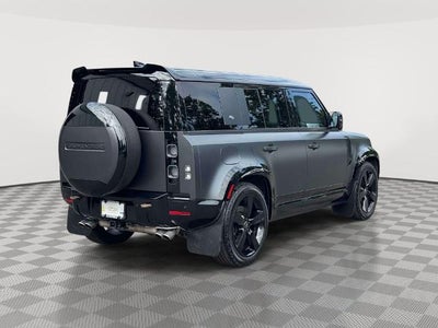 2023 Land Rover Defender 110 V8