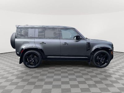 2023 Land Rover Defender 110 V8